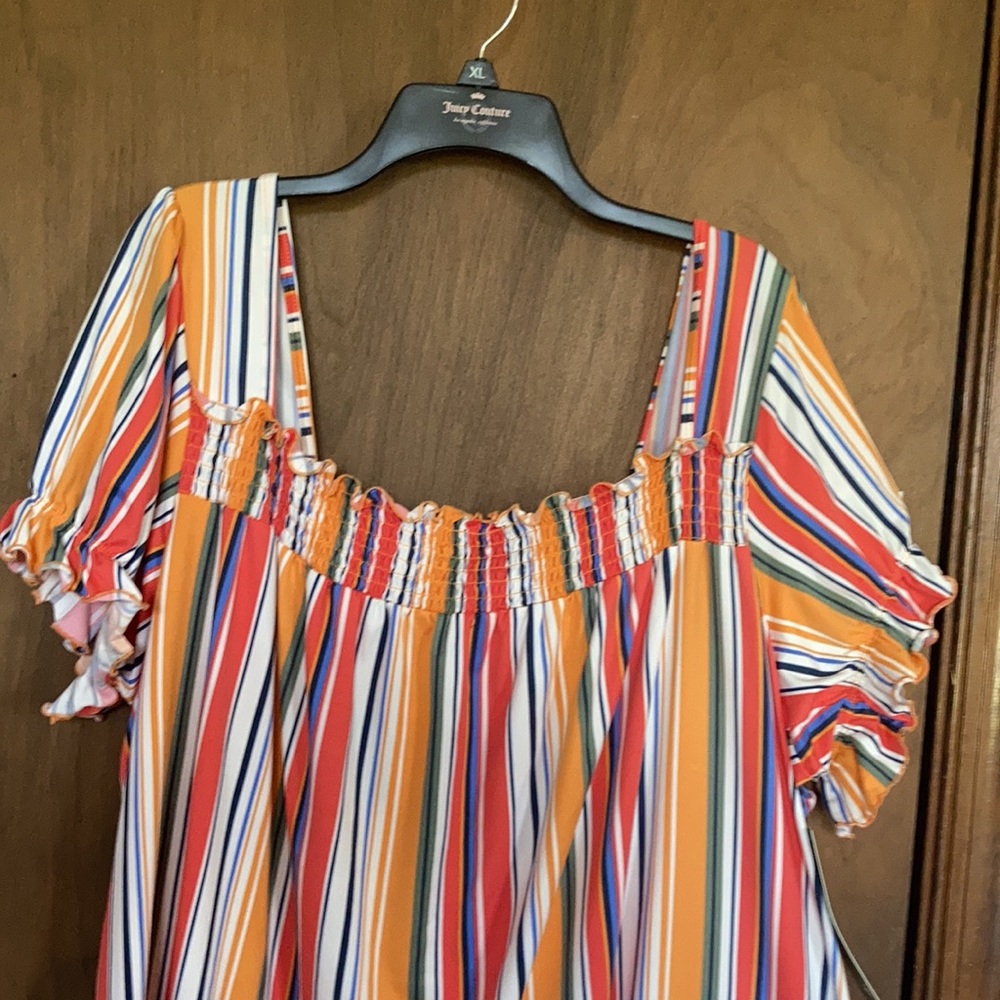 Absolutely Famous striped top smock front neckline detail soft 2X - Picture 6 of 16